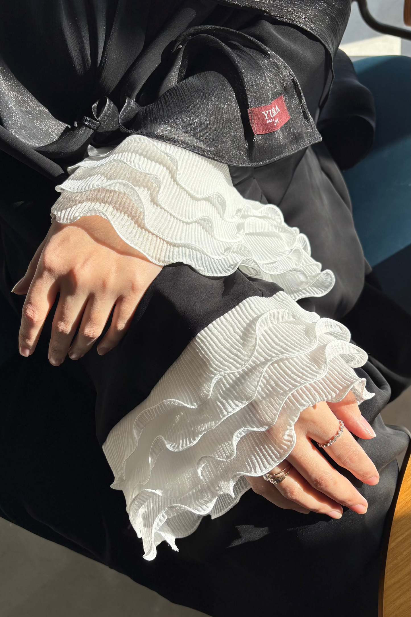 Swan Abaya